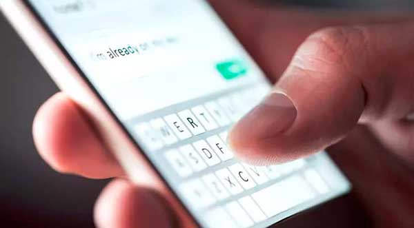 How to monitor the text entered by the keyboard on the phone