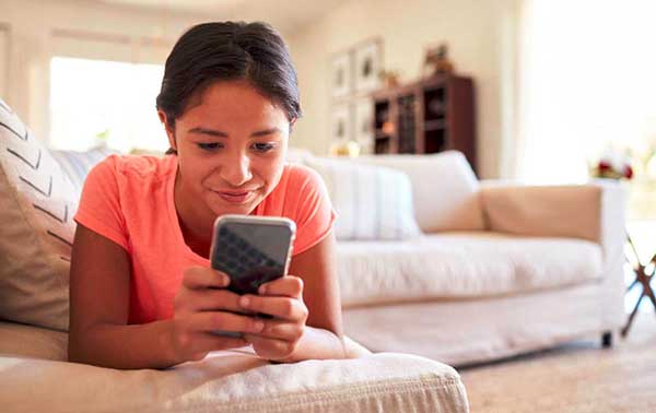 How to Remotely Monitor Teenagers' Cell Phones