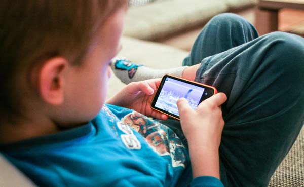 Phone Spy App to locate kids' phones and monitor phone usage